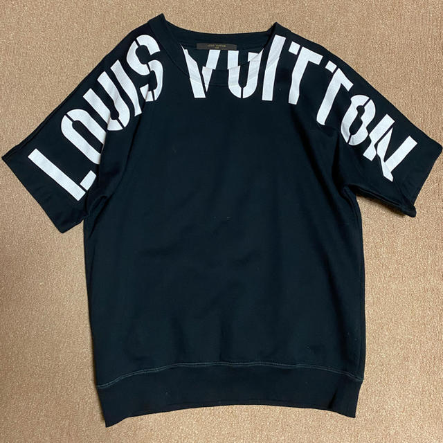 LOUIS VUITTON - ルイヴィトン  Tシャツ　S