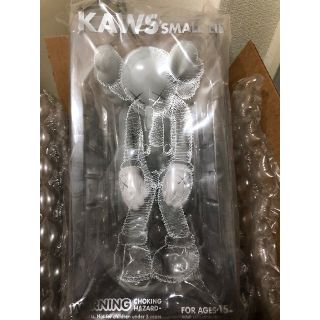 Kaws small lie grey 新品未開封の通販 by Yoshh's shop｜ラクマ