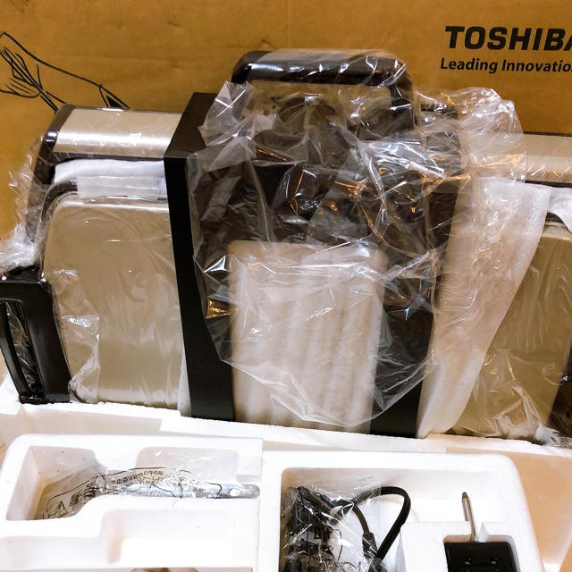 東芝 - 限定お値下げ☆東芝 ホットプレート HGK-12WKの通販 by マキ's
