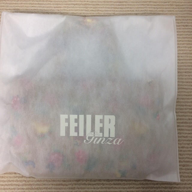 FEILER(フェイラー)の【新品】WEB銀座本店限定  ハイジ  バッグ  フェイラー  ベージュ レディースのバッグ(トートバッグ)の商品写真