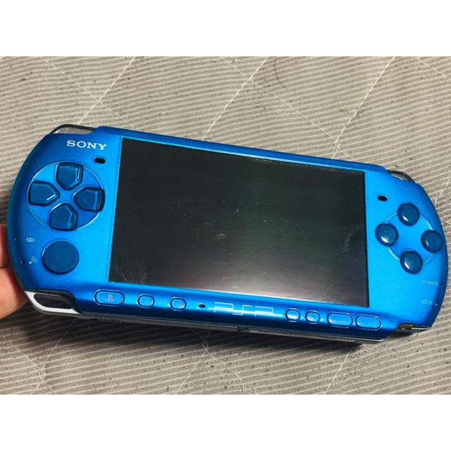 PlayStation Portable(プレイステーションポータブル)の専用出品　　PSP-3000 ブルー　比較的良品　送料無料　1 エンタメ/ホビーのゲームソフト/ゲーム機本体(携帯用ゲーム機本体)の商品写真