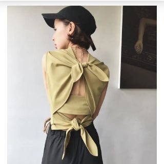 アメリヴィンテージ(Ameri VINTAGE)のAmeri MEDI BACK DOUBLE RIBBON TOPS(カットソー(半袖/袖なし))