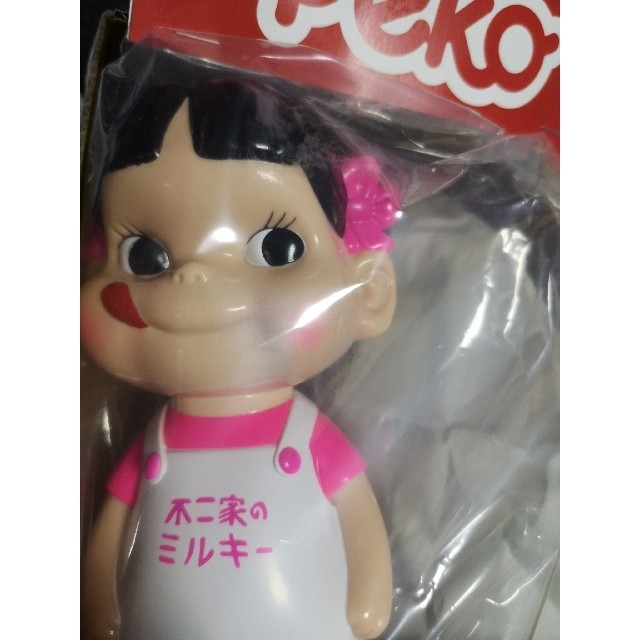 不二家 - 新品未開封 不二家ソフビコレクション ペコちゃん (白×蛍光 ...