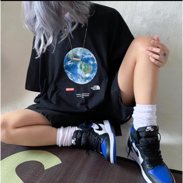 Supreme(シュプリーム)のSupreme®/The North Face® One World Tee メンズのトップス(Tシャツ/カットソー(半袖/袖なし))の商品写真