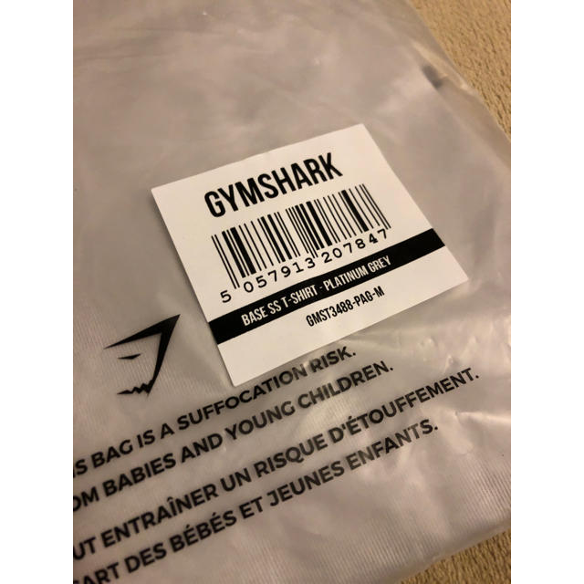 GYMSHARK BASE T-SHIRT ライトグレー メンズのトップス(Tシャツ/カットソー(半袖/袖なし))の商品写真