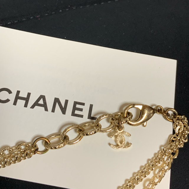 CHANEL(シャネル)の新品未使用シャネルネックレス2018コレクションCHANELネックレス レディースのアクセサリー(ネックレス)の商品写真