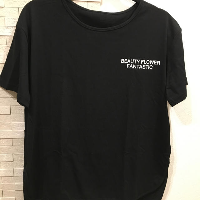 黒 L スリット ロゴTシャツ オーバーシャツ ビッグT 半袖 オーバーサイズ レディースのトップス(Tシャツ(半袖/袖なし))の商品写真