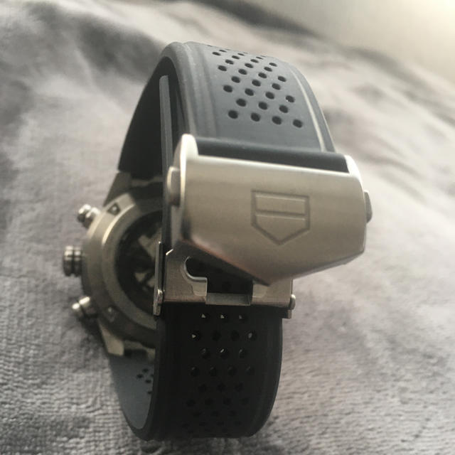 TAG Heuer(タグホイヤー)のTAG HEUER 01 カレラ　ファントムグレー メンズの時計(腕時計(アナログ))の商品写真