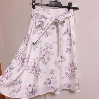 トッコ(tocco)の美品♡トッコクローゼット　スカート (ひざ丈スカート)