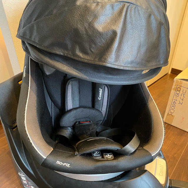 コンビ　ISOFIX  チャイルドシート