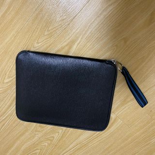 ザラ(ZARA)のZARAクラッチバッグ(セカンドバッグ/クラッチバッグ)