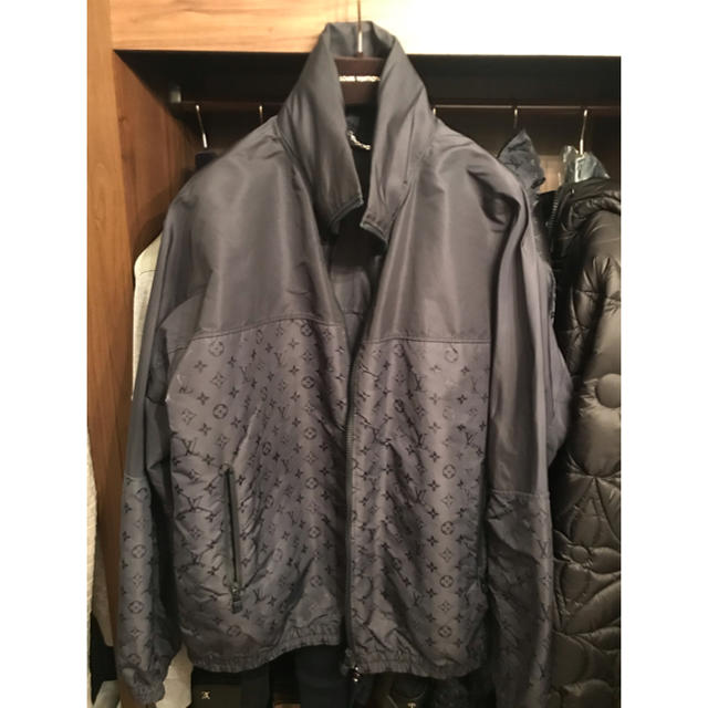 LOUIS VUITTON - ルイヴィトン ブルゾン 極美品 48 正規品の通販 by LOUIS VUITTON - ルイヴィトン ブルゾン 極美品 48 正規品の通販 by
