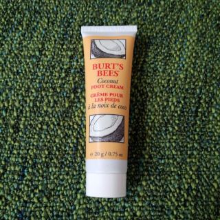 バーツビーズ(BURT'S BEES)のバーツビーズ♡フットクリーム(その他)