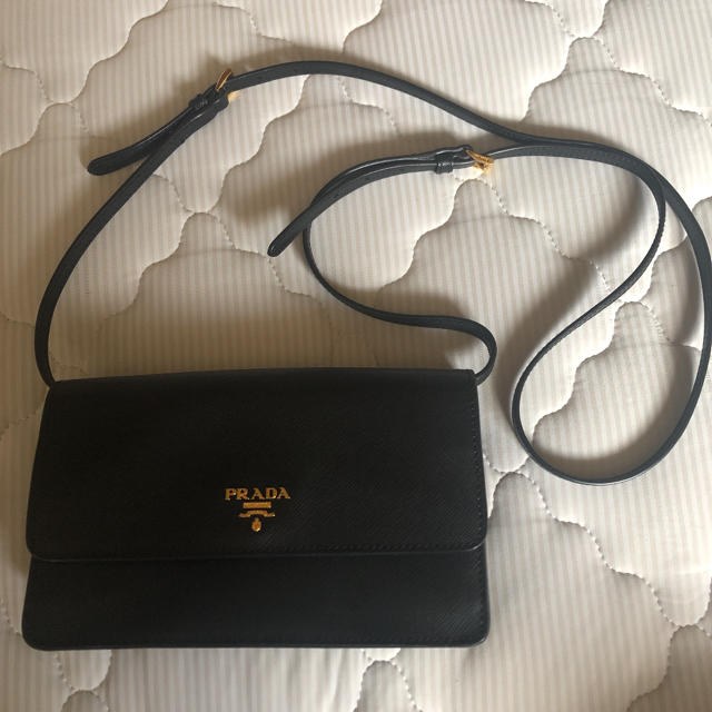 特別セーフ PRADA - プラダ サフィアーノ ショルダーバッグ 黒