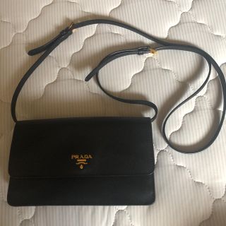 プラダ(PRADA)のプラダ　サフィアーノ  ショルダーバッグ　黒(ショルダーバッグ)