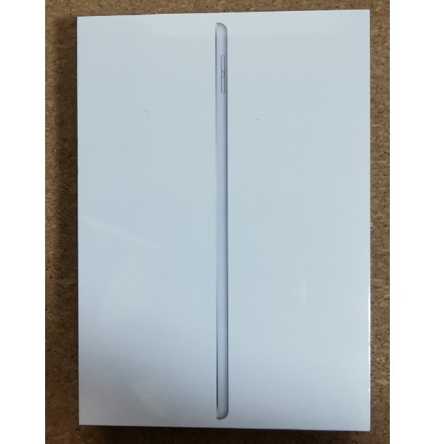 新品正規品　第7世代 10.2インチ iPad Wi-Fi 32GB　③のサムネイル