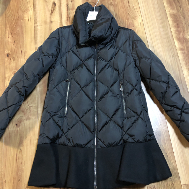 MONCLER - キルトのペプラニが可愛いMoncler VOUGLANS VERY掲載の通販 MONCLER - キルトのペプラニが可愛いMoncler VOUGLANS VERY掲載の通販