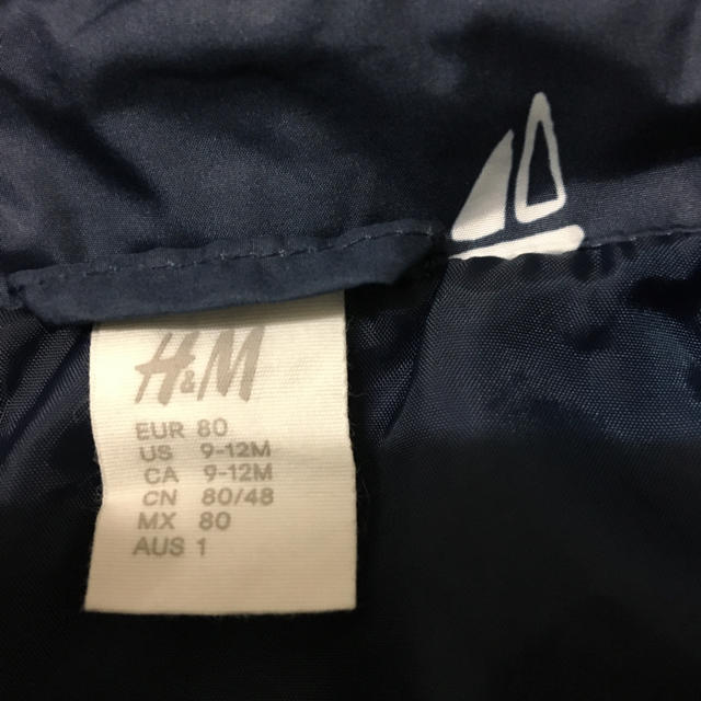H&M(エイチアンドエム)のH&M キッズ　ウィンドブレーカー キッズ/ベビー/マタニティのベビー服(~85cm)(ジャケット/コート)の商品写真