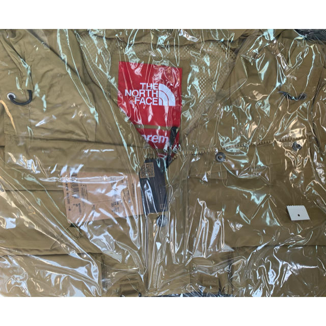 Supreme TNF Cargo Jacket gold