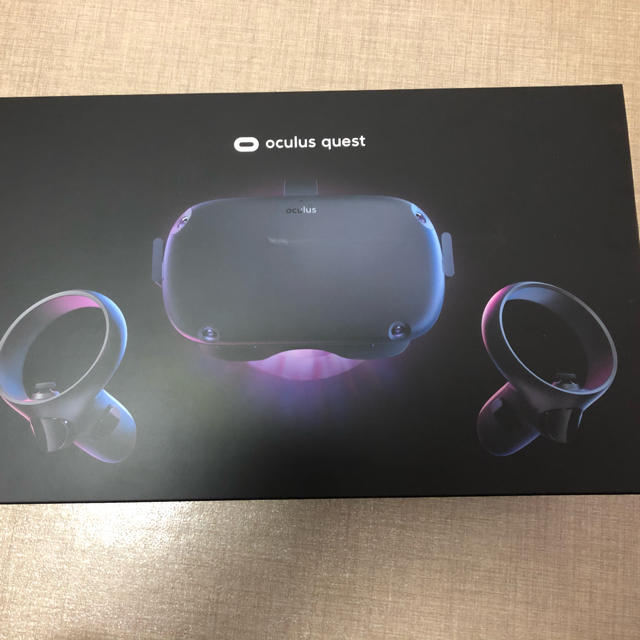 オキュラスクエスト 64GB Oculus Quest エンタメ/ホビーのゲームソフト/ゲーム機本体(家庭用ゲーム機本体)の商品写真