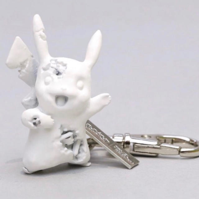 Daniel Arsham Pokémon 2G Key Charm - キャラクターグッズ