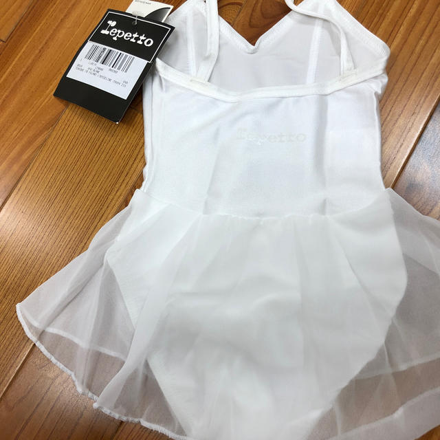 repetto(レペット)のrepetto レオタード子供用4才 スポーツ/アウトドアのスポーツ/アウトドア その他(ダンス/バレエ)の商品写真