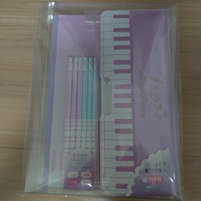 mezzo piano(メゾピアノ)の新品未使用　メゾピアノ　筆箱　女の子　文房具　入学準備 インテリア/住まい/日用品の文房具(ペンケース/筆箱)の商品写真