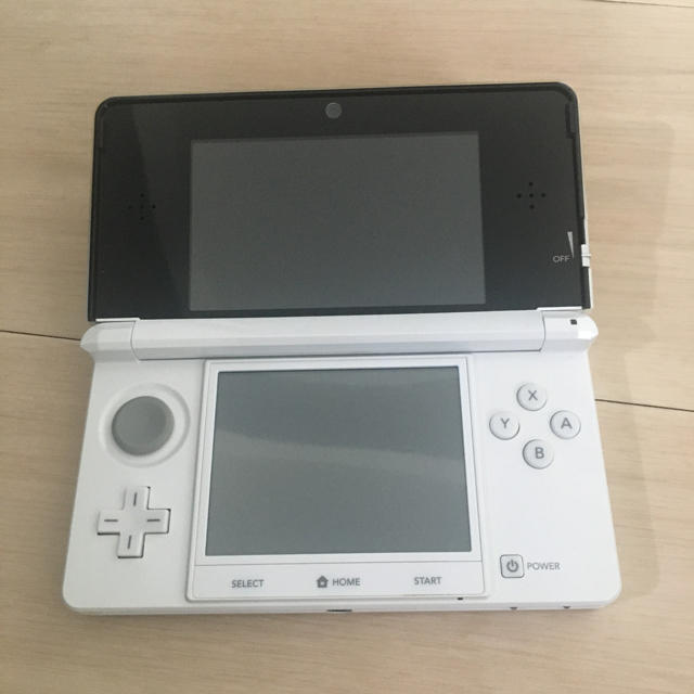 ニンテンドー3DS(ニンテンドー3DS)の3DS エンタメ/ホビーのゲームソフト/ゲーム機本体(家庭用ゲーム機本体)の商品写真