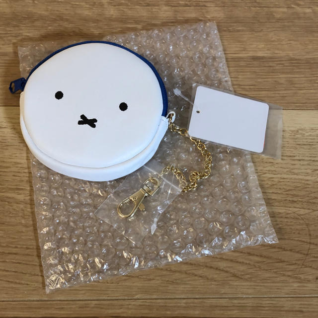 新品 miffy ミッフィー ラウンドケースチャーム Dick Bruna  レディースのファッション小物(ポーチ)の商品写真