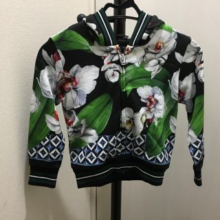 ドルチェアンドガッバーナ(DOLCE&GABBANA)のタグ付き　ドルチェ&ガッバーナ　パーカー　100(ジャケット/上着)