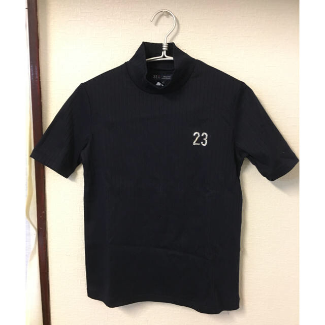 23区(ニジュウサンク)のTシャツ　レディースゴルフ23区 スポーツ/アウトドアのゴルフ(ウエア)の商品写真