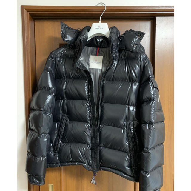 MONCLER(モンクレール)のモンクレール　ダウン メンズのジャケット/アウター(ダウンジャケット)の商品写真