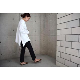 ellaエラ・asymmetrslitpants スリットパンツ(その他)