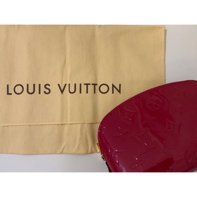 ルイヴィトン ヴェルニ ポーチLOUIS VUITTON ヴェルニ ポーチ 赤