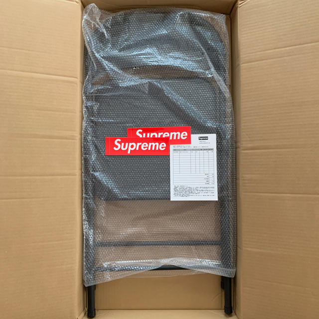 Supreme(シュプリーム)の送料無料 Supreme Metal Folding Chair Black 黒 インテリア/住まい/日用品の椅子/チェア(折り畳みイス)の商品写真