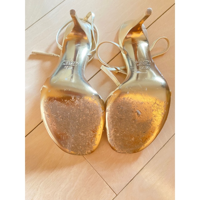valentino garavani(ヴァレンティノガラヴァーニ)のヴァレンティノ  サンダル レディースの靴/シューズ(サンダル)の商品写真