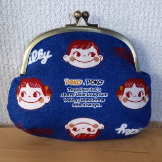 がま口ポーチハンドメイド　ペコちゃん(雑貨)