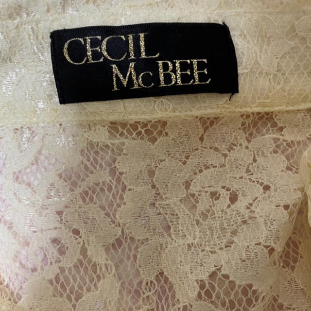 CECIL McBEE(セシルマクビー)のレースブラウス レディースのトップス(シャツ/ブラウス(半袖/袖なし))の商品写真