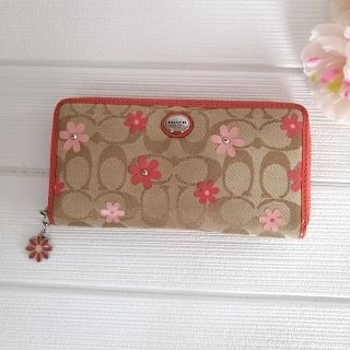 コーチ(COACH)のCOACHコーチ♥ラウンドファスナー長財布/ベージュ/ピンク/花(財布)