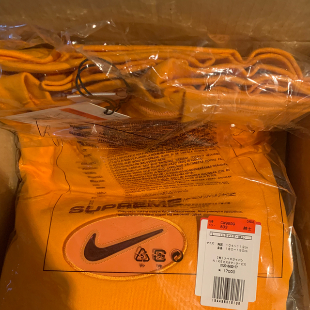 【本物保証 /関税・送料無料】Supreme Nike Jewel Crewneck Supreme Nike Jewel Crewneck (FW20) - $138
