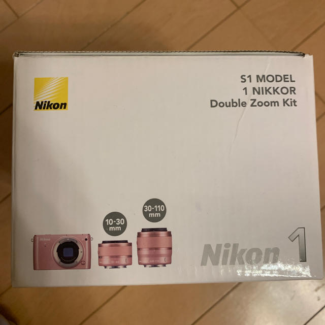 Nikon(ニコン)のNIKON s1 ダブルズームキット ミラーレス一眼 スマホ/家電/カメラのカメラ(ミラーレス一眼)の商品写真