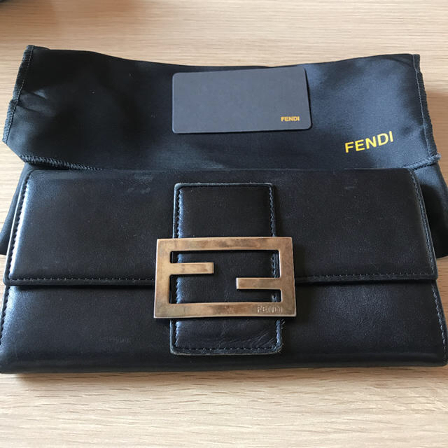 FENDI(フェンディ)のFENDI 長財布　ブラック レディースのファッション小物(財布)の商品写真