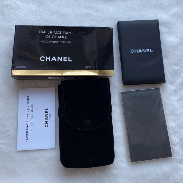 CHANEL(シャネル)の未使用chanel シャネル　油取り紙 コスメ/美容のベースメイク/化粧品(その他)の商品写真