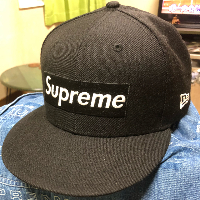 Supreme(シュプリーム)のSupreme NewEra 16AW Box Logo R.i.p 7 3/4 メンズの帽子(キャップ)の商品写真