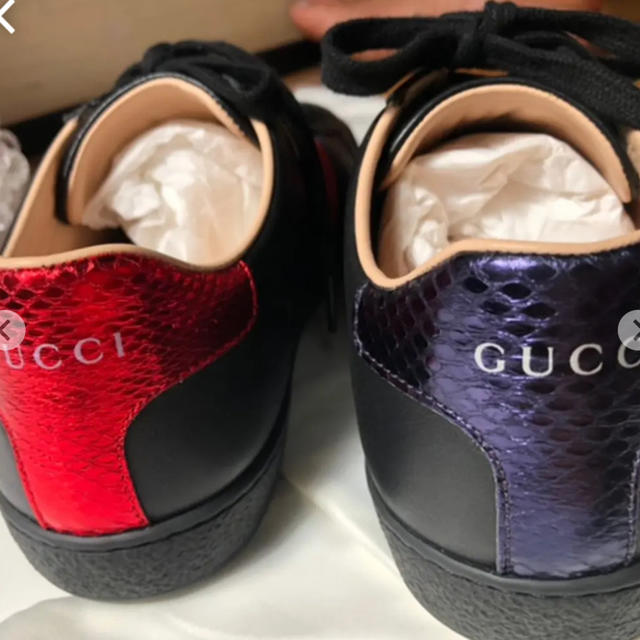 Gucci(グッチ)の⭐️グッチGUCCIエーススニーカーレディースブラック431942ハチ稀 レディースの靴/シューズ(スニーカー)の商品写真