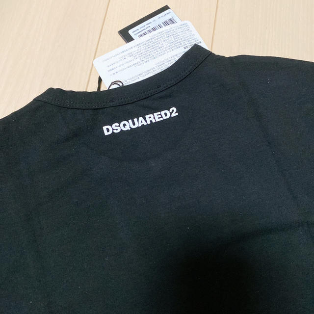 DSQUARED2(ディースクエアード)のタイムセール！新品タグ付♡ DSQUARED バックロゴ Tシャツ ♡ レディースのトップス(Tシャツ(半袖/袖なし))の商品写真