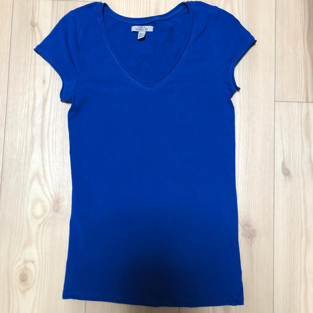 ZARA(ザラ)の【used】ZARA ブルー Tシャツ トップス レディースのトップス(Tシャツ(半袖/袖なし))の商品写真