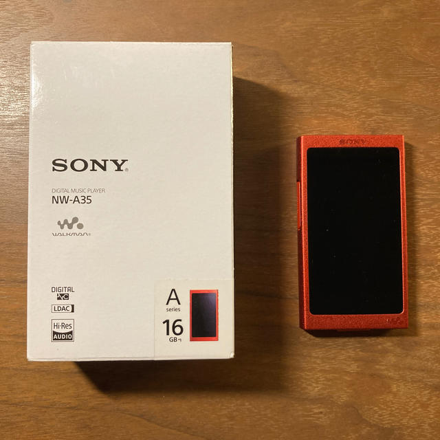 WALKMAN(ウォークマン)のWALKMAN NW-A35 16GB Aseries Cinnabar Red スマホ/家電/カメラのオーディオ機器(ポータブルプレーヤー)の商品写真