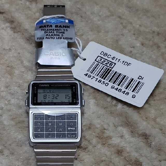 CASIO　データバンク新品　綾野剛着用モデル　DBCｰ611　腕時計