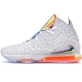 ナイキ(NIKE)のNIKE LEBRON 17 FUTURE AIR WHITE メンズ(バスケットボール)